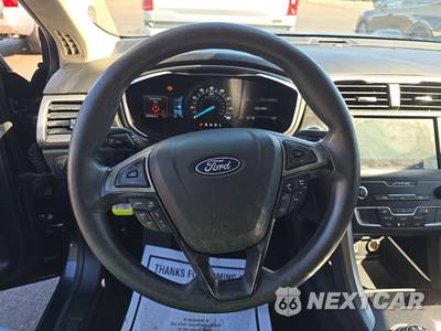 2020 Ford Fusion SE - zdjęcie 10 z 33 - miniatura