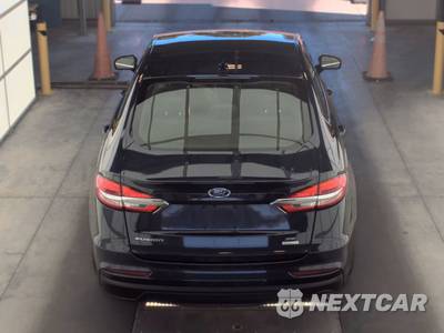 2020 Ford Fusion SE - zdjęcie 5 z 33 - miniatura