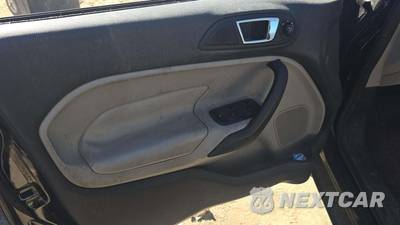 2016 Ford Fiesta Titanium Hatchback - zdjęcie 23 z 39 - miniatura
