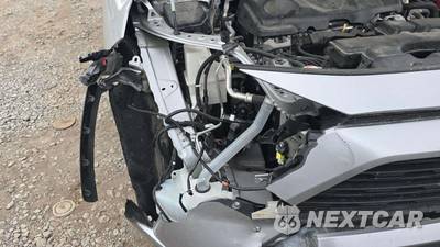 2019 Toyota RAV4 XLE Premium - zdjęcie 22 z 54 - miniatura