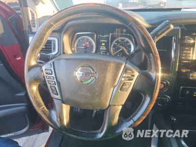 2018 Nissan TITAN Platinum Reserve Crew Cab Short Bed - zdjęcie 16 z 26 - miniatura