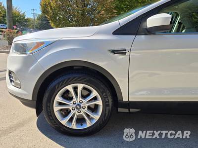 2019 Ford Escape SE - zdjęcie 9 z 45 - miniatura