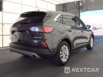 2020 Ford Escape SE - zdjęcie 4 z 27 - miniatura