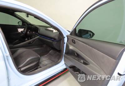 2025 Hyundai Elantra N - zdjęcie 6 z 11 - miniatura