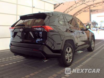 2025 Toyota RAV4 Hybrid LE - zdjęcie 4 z 22 - miniatura