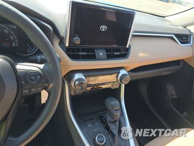 2025 Toyota RAV4 Hybrid LE - zdjęcie 11 z 22 - miniatura