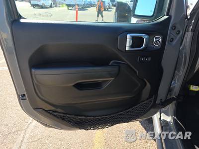 2022 Jeep Gladiator Rubicon Crew Cab Medium Bed - zdjęcie 9 z 35 - miniatura