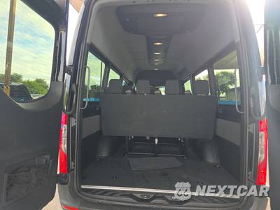 2019 Mercedes-Benz Sprinter 2500 Passenger Van High Roof 170.0" WB - zdjęcie 17 z 31 - miniatura