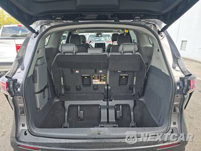 2023 Toyota Sienna XLE 8-Passenger 120.5" WB - zdjęcie 17 z 32 - miniatura