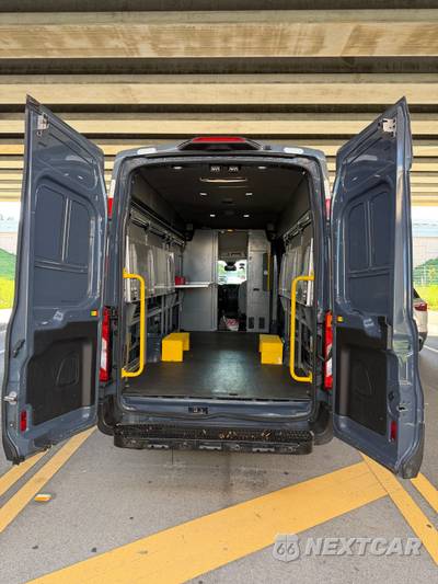 2019 Ford Transit 250 Cargo Van w/RH Sliding Door High Roof 147.6" WB - zdjęcie 9 z 16 - miniatura