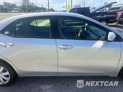 2015 Toyota Corolla LE - zdjęcie 13 z 31 - miniatura