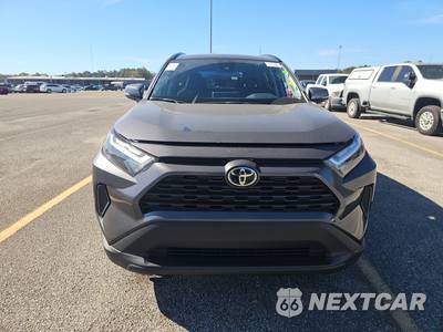 2025 Toyota RAV4 XLE - zdjęcie 14 z 19 - miniatura