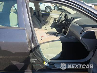 2010 Toyota Corolla LE - zdjęcie 8 z 54 - miniatura