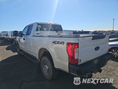 2019 Ford Super Duty F-250 XL Extended Cab Medium Bed w/Rear Doors - zdjęcie 6 z 28 - miniatura
