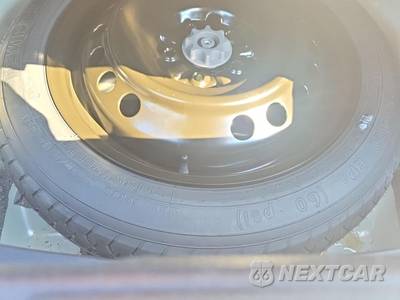 2024 Toyota Camry XLE - zdjęcie 7 z 22 - miniatura
