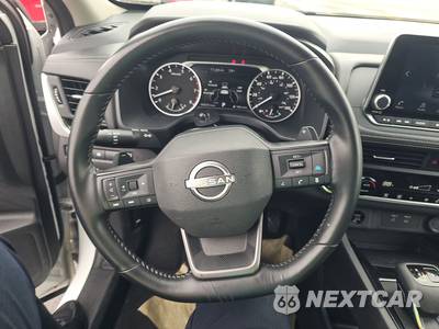 2025 Nissan Rogue SV - zdjęcie 16 z 27 - miniatura