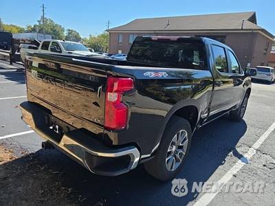 2023 Chevrolet Silverado 1500 LT Crew Cab Short Bed 2FL - zdjęcie 4 z 23 - miniatura