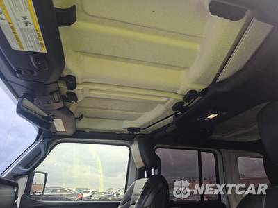 2018 Jeep Wrangler Unlimited Sahara - zdjęcie 18 z 34 - miniatura
