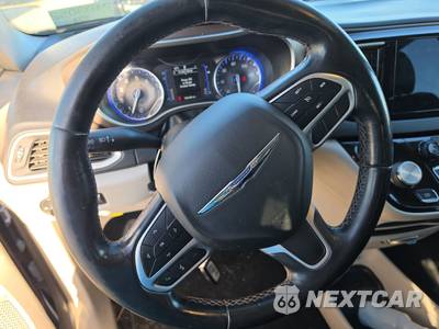2018 Chrysler Pacifica Touring L 121.6" WB - zdjęcie 10 z 19 - miniatura
