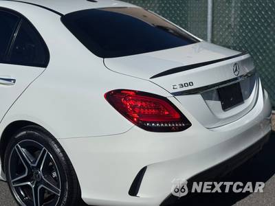 2019 Mercedes-Benz C 300 4MATIC Sedan - zdjęcie 16 z 28 - miniatura