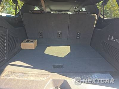 2025 Chevrolet Suburban RST 1SP - zdjęcie 17 z 27 - miniatura