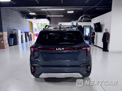 2024 Kia Seltos SX - zdjęcie 6 z 12 - miniatura