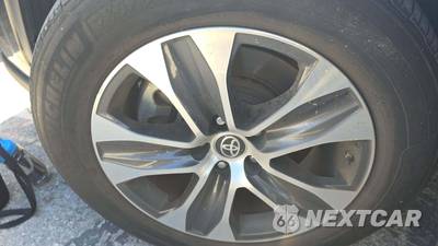 2023 Toyota Highlander XLE - zdjęcie 21 z 43 - miniatura