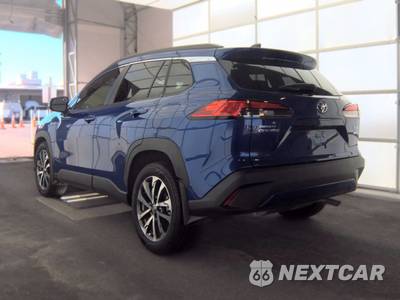 2025 Toyota Corolla Cross XLE - zdjęcie 6 z 32 - miniatura
