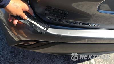 2025 Toyota Highlander Hybrid XLE - zdjęcie 26 z 37 - miniatura