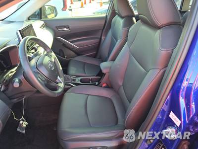 2025 Toyota Corolla Cross XLE - zdjęcie 7 z 32 - miniatura