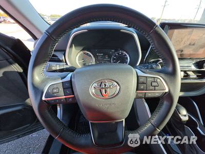 2023 Toyota Highlander XLE - zdjęcie 10 z 43 - miniatura