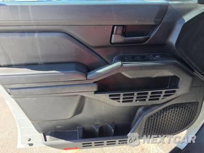 2025 Toyota Tacoma SR Crew Cab Medium Bed - zdjęcie 9 z 35 - miniatura