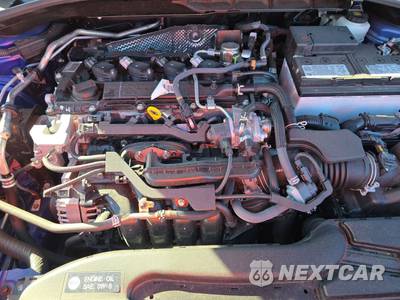 2025 Toyota Corolla Cross XLE - zdjęcie 15 z 32 - miniatura