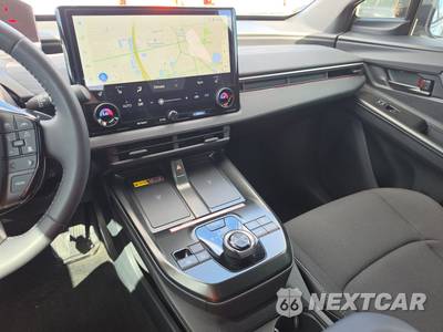 2026 Toyota C-HR SE - zdjęcie 11 z 20 - miniatura