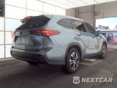 2023 Toyota Highlander XLE - zdjęcie 4 z 36 - miniatura