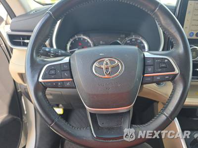 2023 Toyota Highlander XLE - zdjęcie 10 z 43 - miniatura