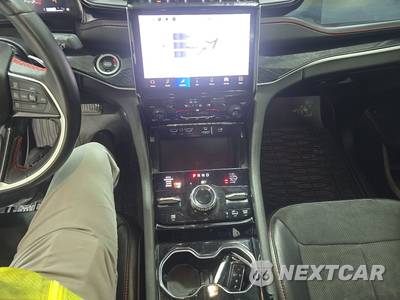 2022 Jeep Grand Cherokee Trailhawk - zdjęcie 11 z 23 - miniatura