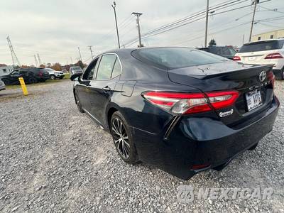 2018 Toyota Camry SE - zdjęcie 7 z 13 - miniatura