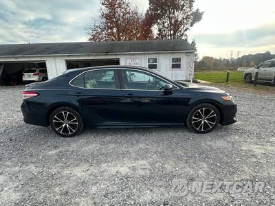 2018 Toyota Camry SE - zdjęcie 3 z 13 - miniatura