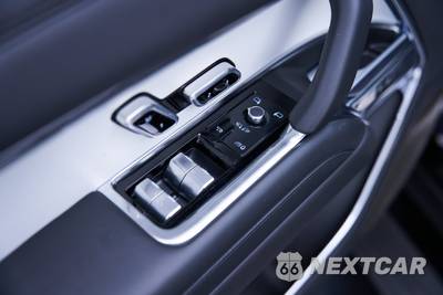 2024 Land Rover Range Rover SV - zdjęcie 47 z 98 - miniatura