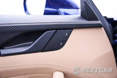 2022 Porsche 911 GT3 with Touring Package - zdjęcie 41 z 77 - miniatura