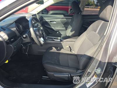 2024 Nissan Sentra SV - zdjęcie 7 z 27 - miniatura