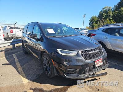 2026 Chrysler Pacifica Limited 121.6" WB - zdjęcie 3 z 18 - miniatura