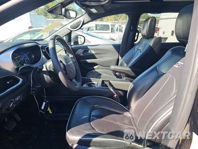 2026 Chrysler Pacifica Limited 121.6" WB - zdjęcie 7 z 18 - miniatura
