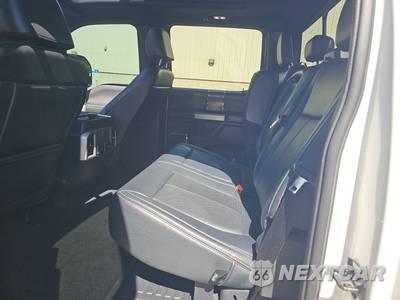 2022 Ford Super Duty F-250 Lariat Crew Cab Medium Bed - zdjęcie 13 z 20 - miniatura