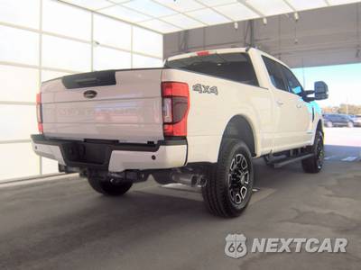 2022 Ford Super Duty F-250 Lariat Crew Cab Medium Bed - zdjęcie 4 z 20 - miniatura
