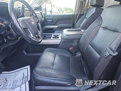 2019 Chevrolet Silverado 3500HD LTZ Crew Cab Medium Bed 1LZ - zdjęcie 7 z 20 - miniatura