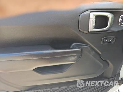 2020 Jeep Gladiator Rubicon Crew Cab Medium Bed - zdjęcie 9 z 21 - miniatura