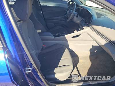 2024 Hyundai Elantra SEL - zdjęcie 8 z 27 - miniatura