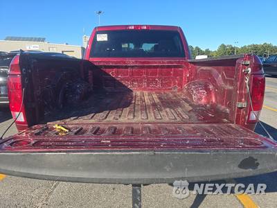 2022 Ram 1500 Classic Tradesman Crew Cab Short Bed - zdjęcie 16 z 36 - miniatura